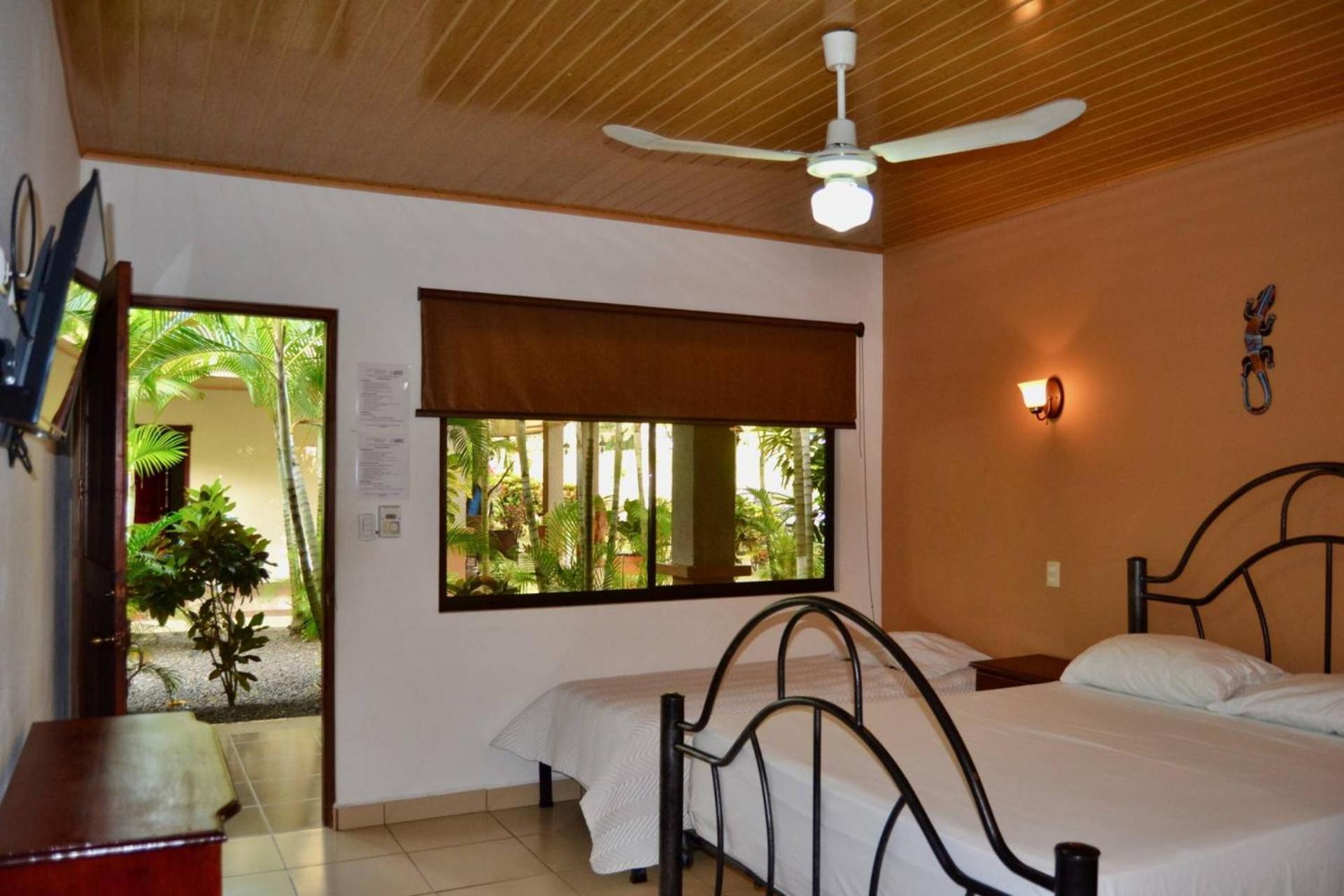 Hotel D'Lucia - Quebrada Ganado, Jaco, Costa Rica Exterior foto